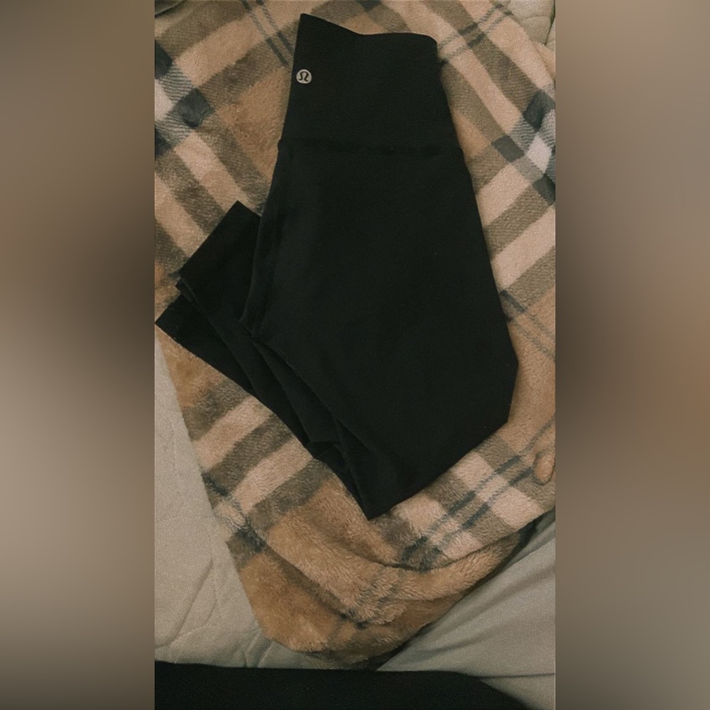 Fast and Free High-Rise Crop 22” worn 4 times original, good quality, no pilling